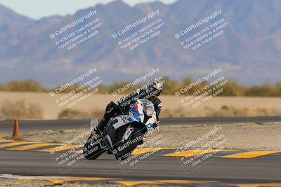 media/Dec-17-2022-SoCal Trackdays (Sat) [[224abd9271]]/Turn 15 (155pm)/